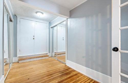 Spacious Homey Stay with Games, Gym, Near Downtown - Foto 31