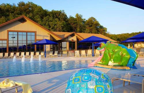 Relaxing 2Bedroom Townhome w/Playroom & Great View - Foto 48