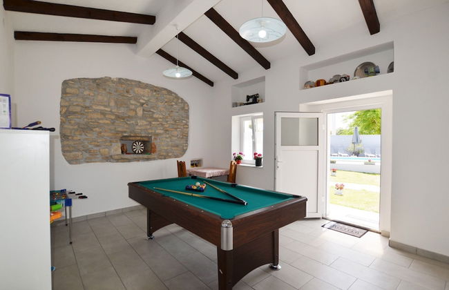 Idyllic Getaway Holiday Home With Pool - Foto 35