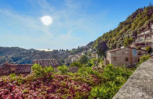 2 Bedroom Lovely Apartment In Gombitelli - Foto 15