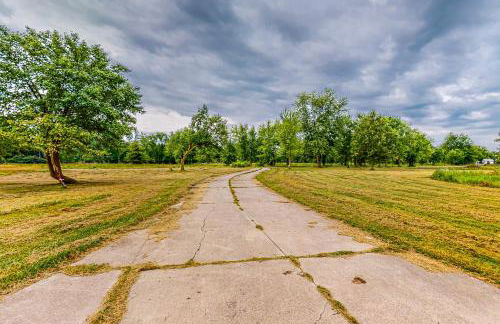 River Access! Couples Retreat on Working Homestead - Foto 19