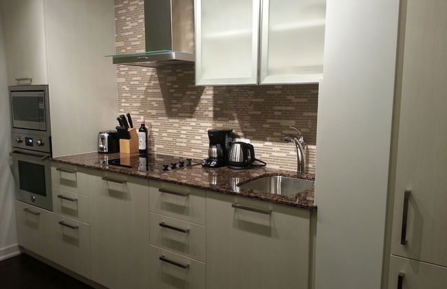 TO Stays - York and Lakeshore - Foto 24