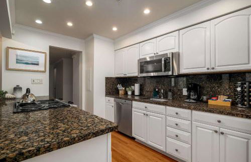 REDECORATED - Seaside Dream - Jacuzzi - Patio - Foto 12