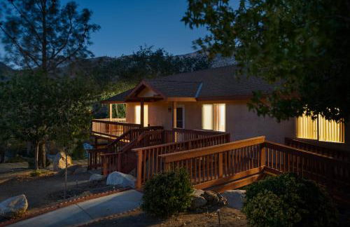 Lazy Squirrel - Cozy Family House with Full Game Room - Foto 1