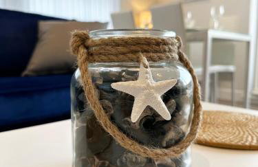 Beachfront Bliss Apartment - Near Hythe - On Beach Seafront - Private Parking - Photo 14