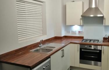 StayNEC LAMPREY- Lux Apartment - Birmingham - For Company, Contractor & Leisure Stays NEC, HS2, JLR, Airport - Foto 4