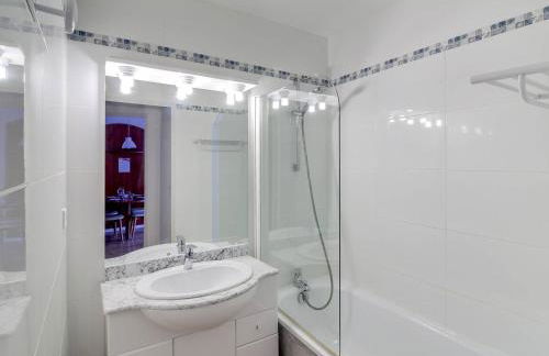 Charmant T2 4 pers avec terrasse, piscine couverte, salle de fitness et parking couvert - FR-1-404-249 - Foto 15