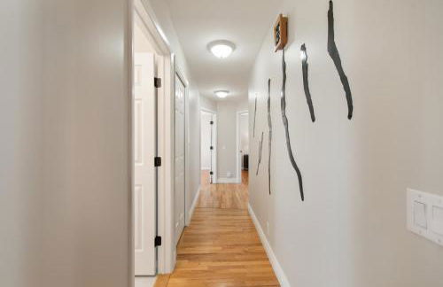 High-End Finger Lakes Escape - Expansive Game Room, Cozy Firepit, & Scenic Views - Foto 22