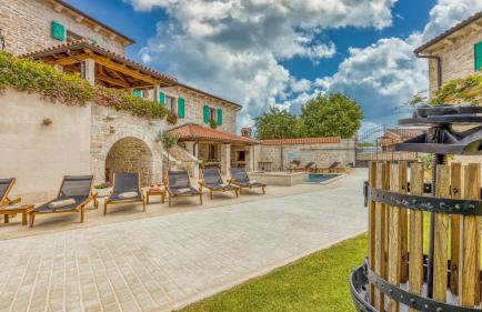 Rustic villa Kata with outdoor pool in Sveti Lovrec - Foto 26