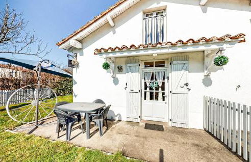 Lovely Home In Oradour-Fanais With Wifi - Foto 2