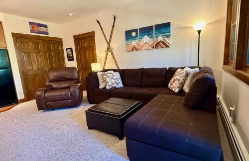 2 BR Basecamp Bliss at Kicking Horse Near Ski Hill - Foto 9