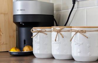 Charming cottage with hot tub & private garden - Photo 9