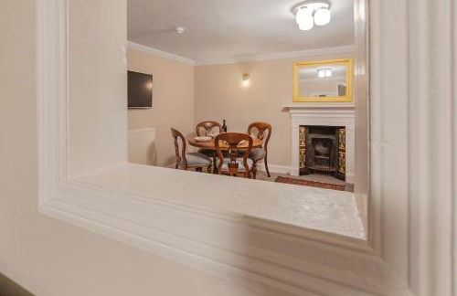 Spaceship 4 Luxury 4 BR by AltoLuxoExperience Short Lets & Serviced Accommodation With Free Wifi & Parking - Foto 3