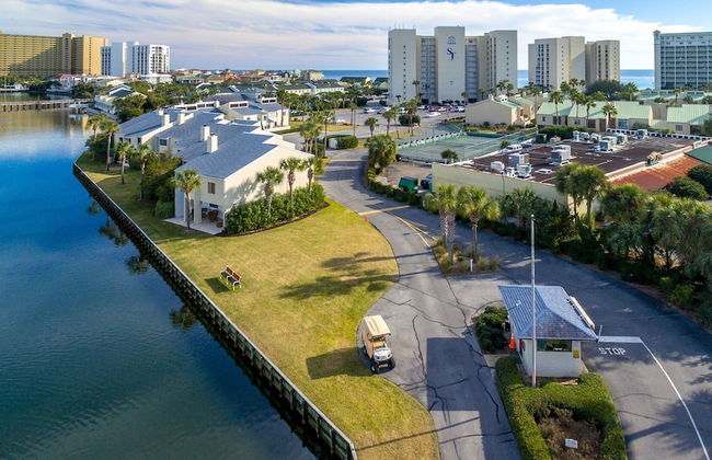 Shoreline Towers 1124 3 Bedroom Condo by RedAwning - Photo 53