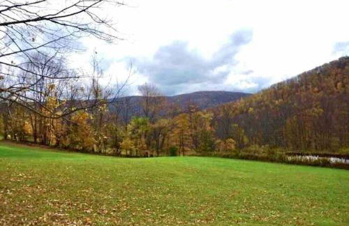 Breathtaking views. Hot tub. Huge Deck. Fast Wifi - Foto 33