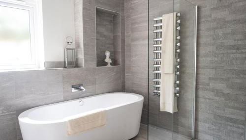 Secret Mersea Retreat - a stroll from the anchorage! - Foto 5, Shower