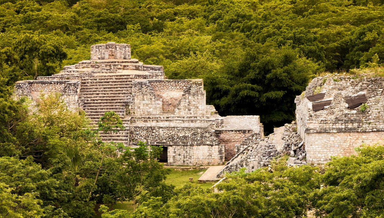 Excursión a Ek Balam + Paseo en lancha por Río Lagartos