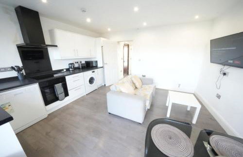 HEATHROW AIRPORT apartments-FREE parking-Free underground to and from Heathrow-30 min central London - Foto 27