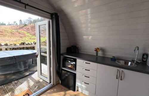 Ash Cabin with Hot Tub - Foto 16