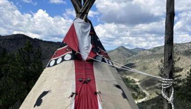 Raven's Ridge Luxurious Tipi in Golden, Colorado - Foto 4