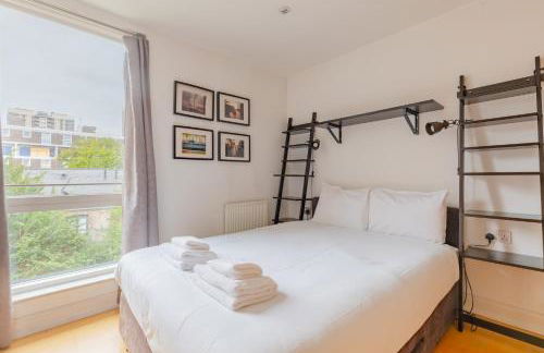 3BD Canalside Flat in De Beauvoir Town - Foto 29