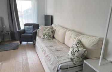 Architekten-Villa, moderne 220qm, 4 Schlafzimmer, Garten - Foto 27