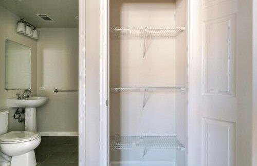 Blueground San Bruno pool nr San Bruno Park SFO-2077 - Foto 20