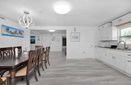 Spacious Home Minutes to the Beach - Foto 9