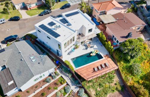 Luxury Pool Haven Scenic Views and Summer Fireworks - Foto 9