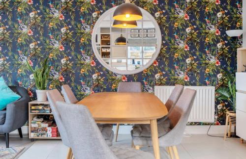 Spacious Family Oasis Explore with Ease - Pass the Keys - Photo 8