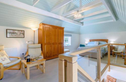 The Hideaway The Den - Photo 10