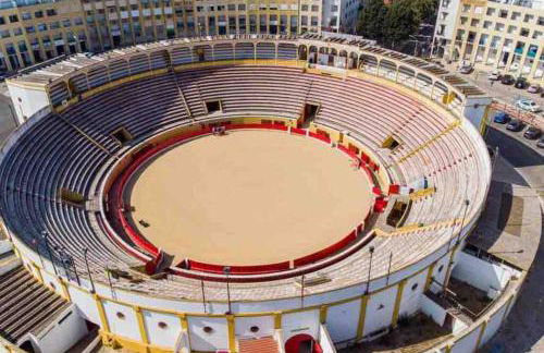 Bright and modern flat with air-con and free parking - Foto 18