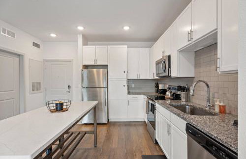 Cozy 1 BR Apt |King Bed| Pool |Gym| Close 2 Beach. - Foto 20