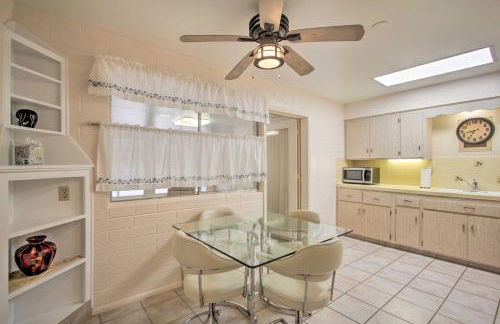 Golf Course and Pool Access Quaint Sun City Home - Foto 9