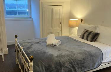 4 bed bungalow near Airport - Foto 44