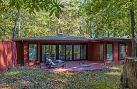 Cabin w hot tub & fire pit at The Woods Resort - Foto 29