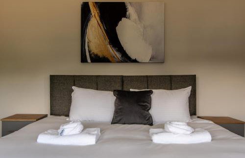 Bagworth House - Spacious 4BR Bungalow in Leicestershire - Photo 15