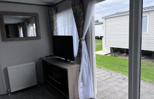 Coopers Beach 3-bed Caravan, Sleeps 8 & Pets Ok - Foto 61