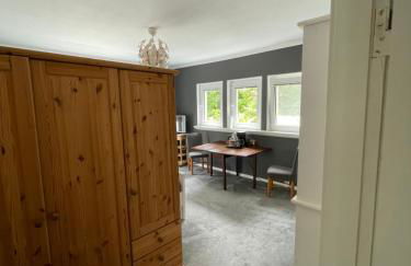 Stadtvilla-Apartment mit Parkblick und bester Verkehrsanbindung - Photo 16