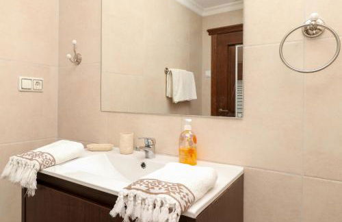 Villa Vita in Elviria, Marbella - Photo 17