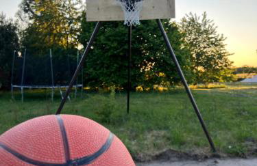 Apartament w XIX-wiecznym Spichlerzu nad Jeziorem z dostępem do parku i widokiem na Dworek Modrzewiowy z 1823 roku - Foto 53