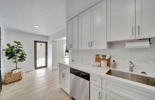 Waterfront Unit #2 20 Min Walk to Beach and Shops - Foto 7