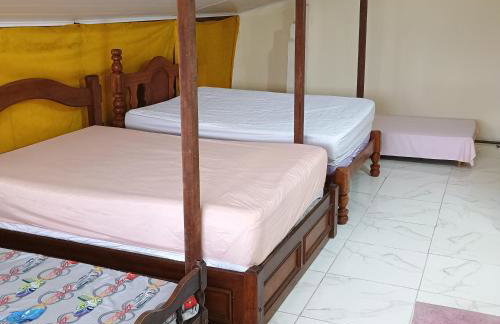 Linda casa com piscina - Foto 11