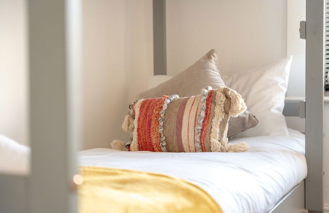 Cosy Cottage - Sleeps 6, Parking & Pet Friendly! - Foto 4