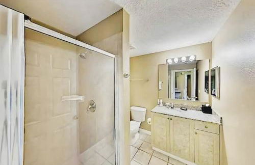 Entire Rental 3-BR Minutes from Disney x8 Hot tub Apartment 2204 - Foto 17