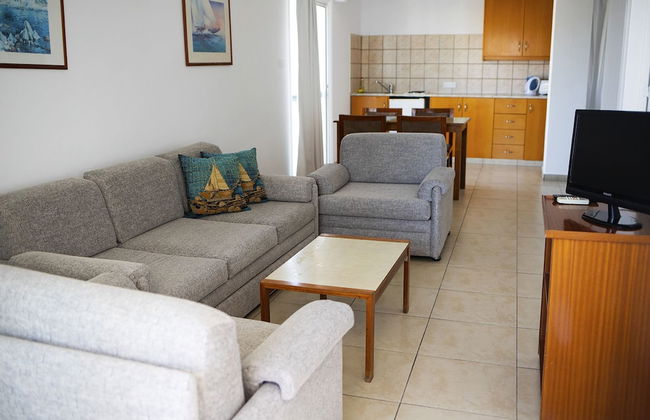 Sun Hall Beach Hotel Apts. - Foto 15