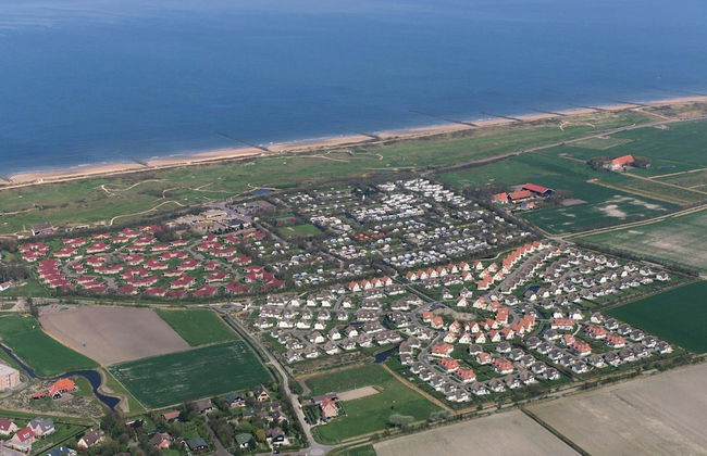 Restyled Thatched Villa Near the Sea in Cosy Domburg - Photo 28