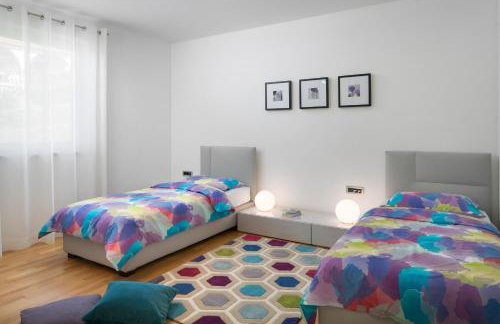 Villa L - Villa with 2 separate units - Foto 13