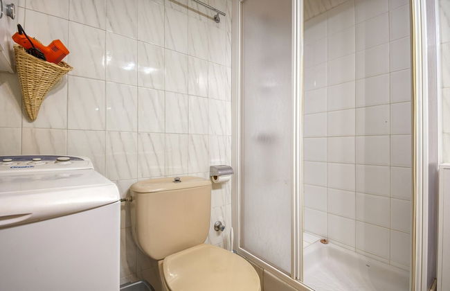 Apartment in Roses Near Platja del Eastrell - Photo 11