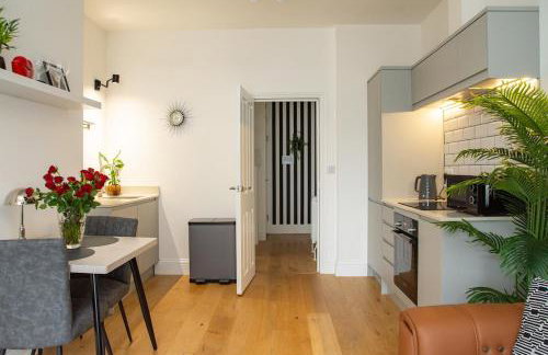 City Nights, TV Bed, Free Parking, Nr Plymouth Hoe - Foto 41